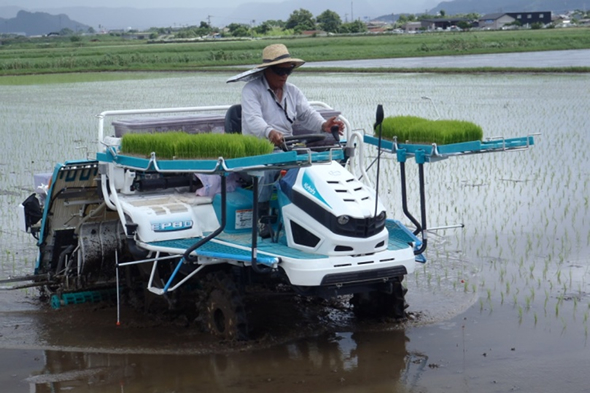 田植機